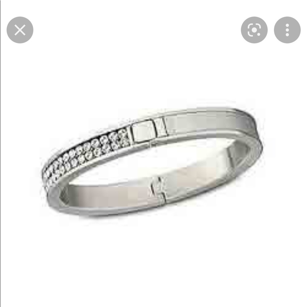 NWOT SWAROVSKI INTERVALE SILVER BANGLE 🔥🔥